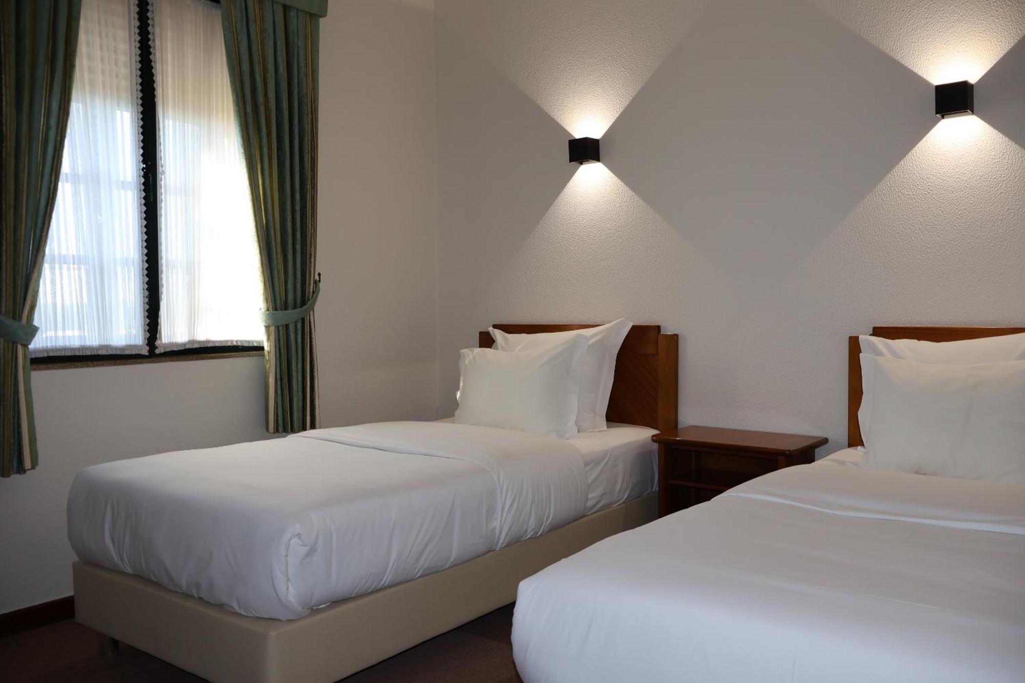 Hotel Santhyago Trofa Zimmer foto
